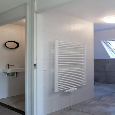 Semesterbostad With Garden Near Mookerplas, Cleaning Included *